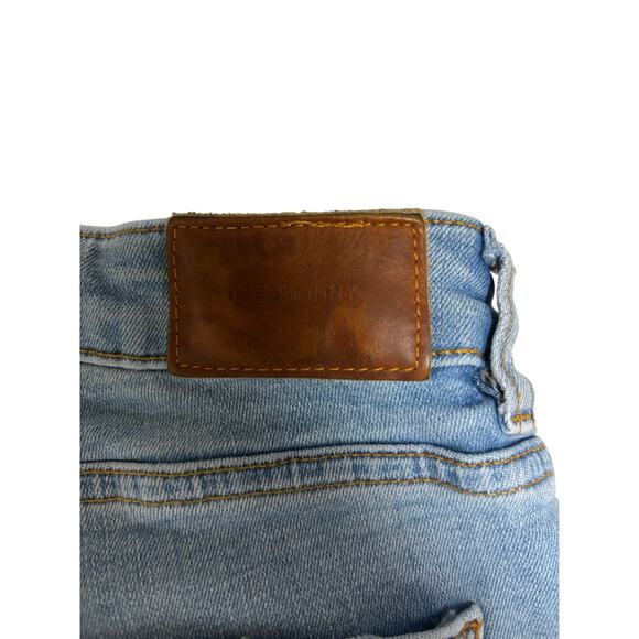 Zara Light Wash Skinny Jeans - Size 8 - Picture 5 of 5